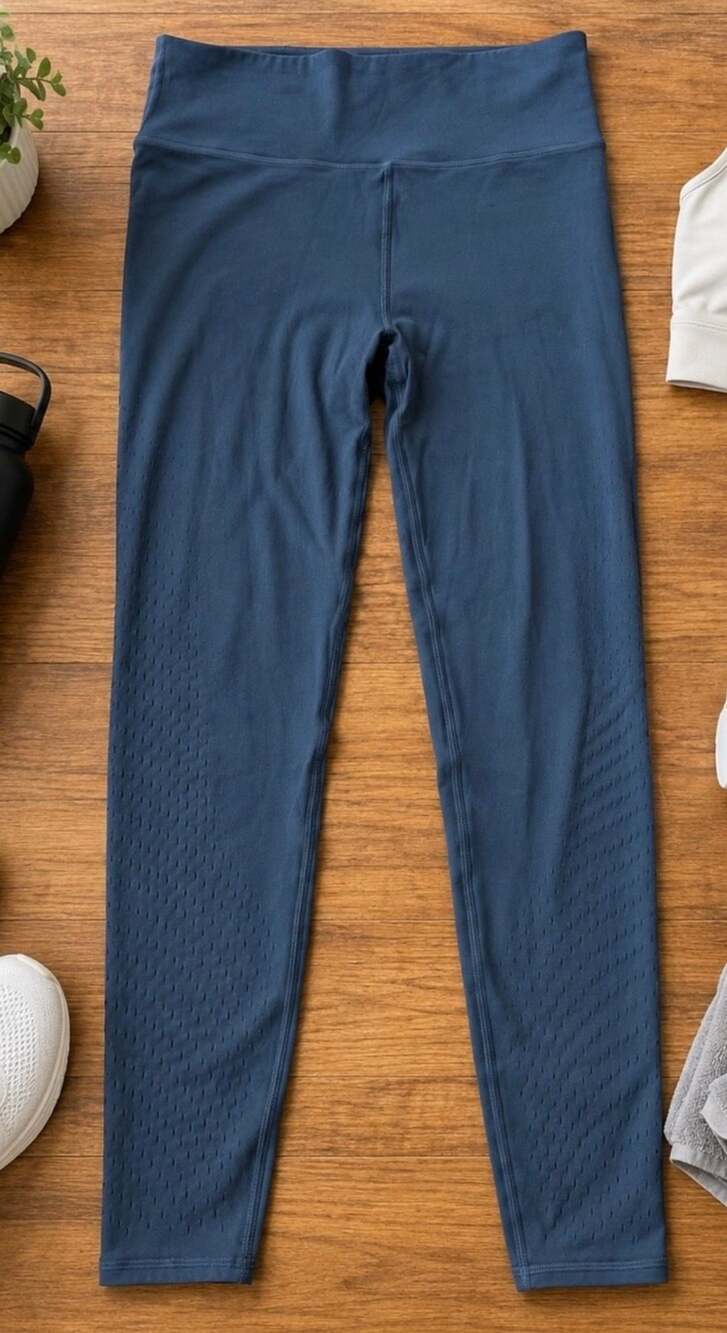 Lululemon Always On High-Rise Tight Flocked Size 10 (k)